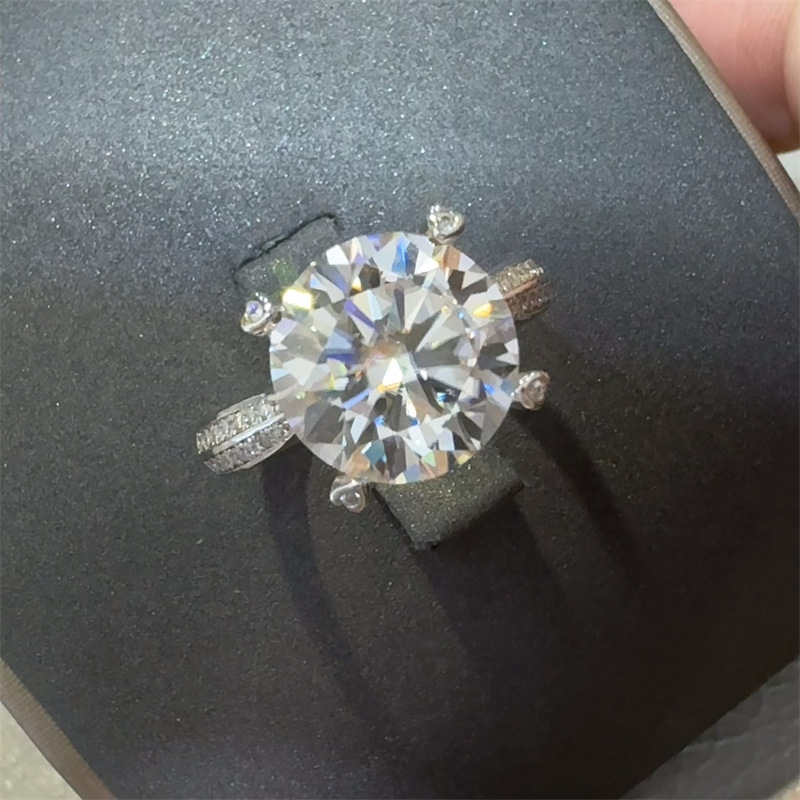 New 5 Carat D Color VVS1 Moiss - Moissanite Ring 评论和价格