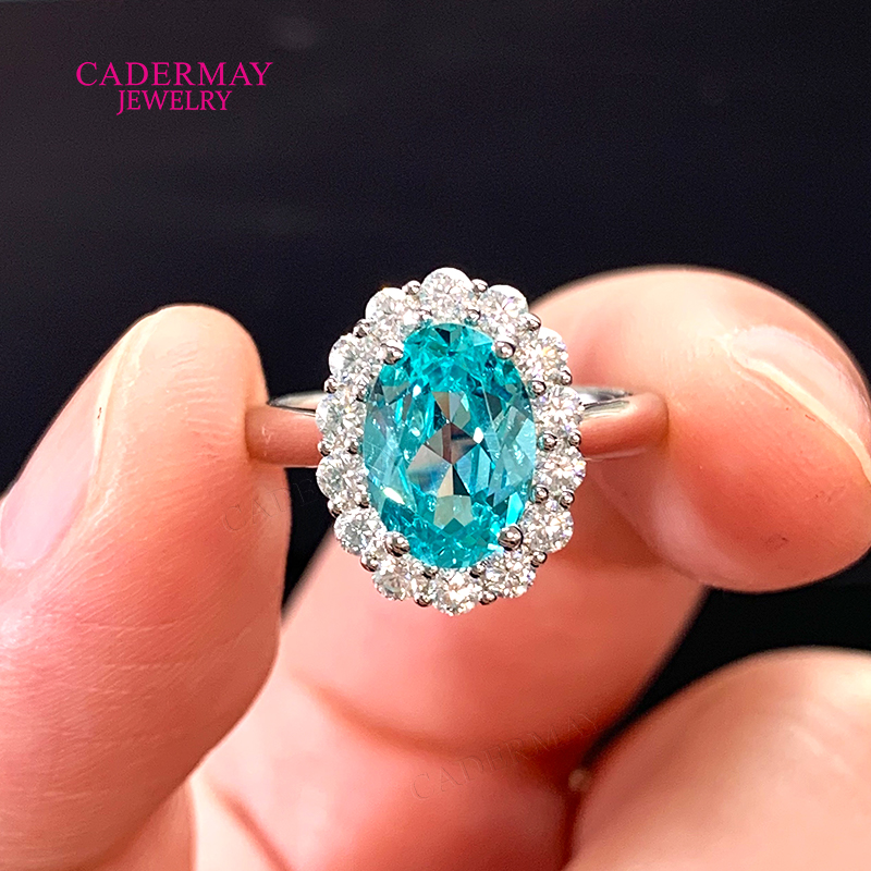 Classic Flower 7x10mm Oval Sha - Moissanite Ring 评论和价格