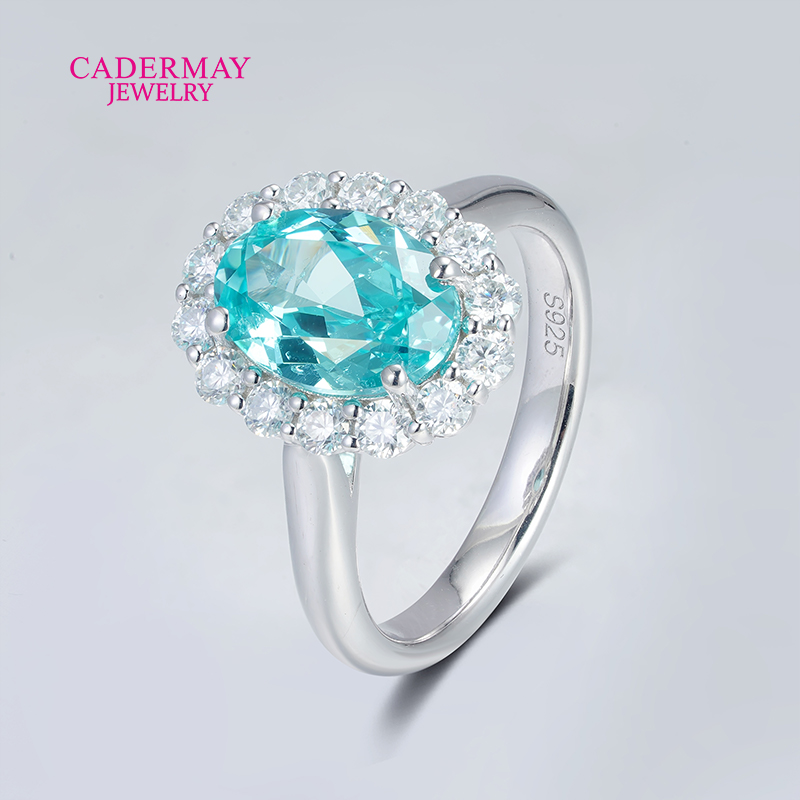 Classic Flower 7x10mm Oval Sha - Moissanite Ring 评论和价格
