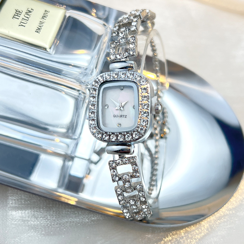 Cross-border new small square  - Jewelry Diamond Watches 评论和价格