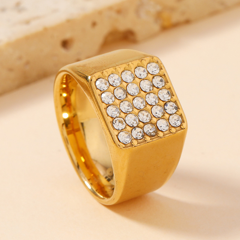 14mm Delicate Shiny Cubic Zirc - Moissanite Ring 评论和价格